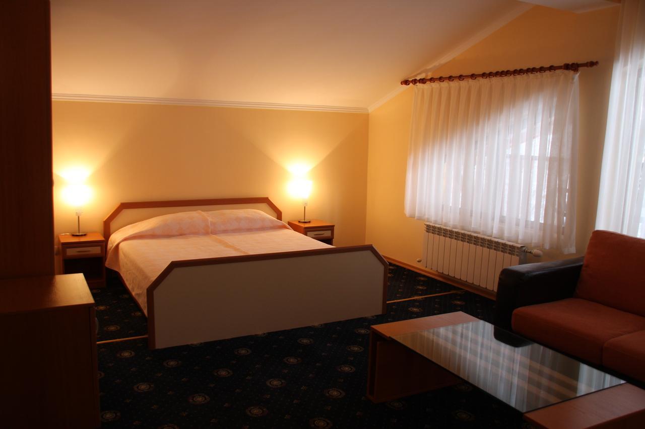 Kovanlika Hotel Razgrad المظهر الخارجي الصورة